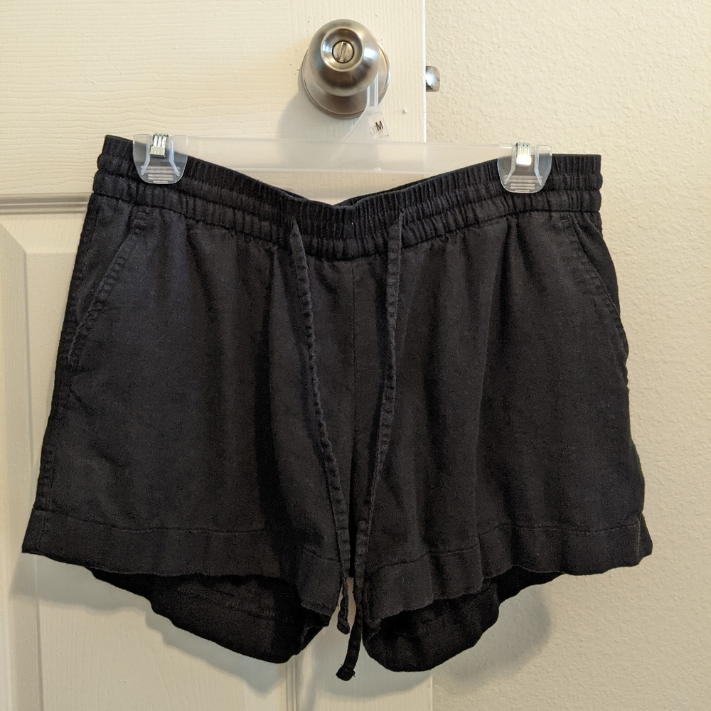 Mid Rise Linen Shorts with Drawstring M